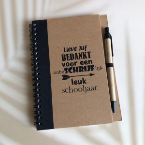 NOTITIEBOEKJE MET PEN – Gepersonaliseerd